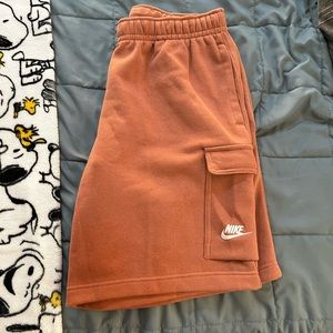 Men’s Nike shorts size M